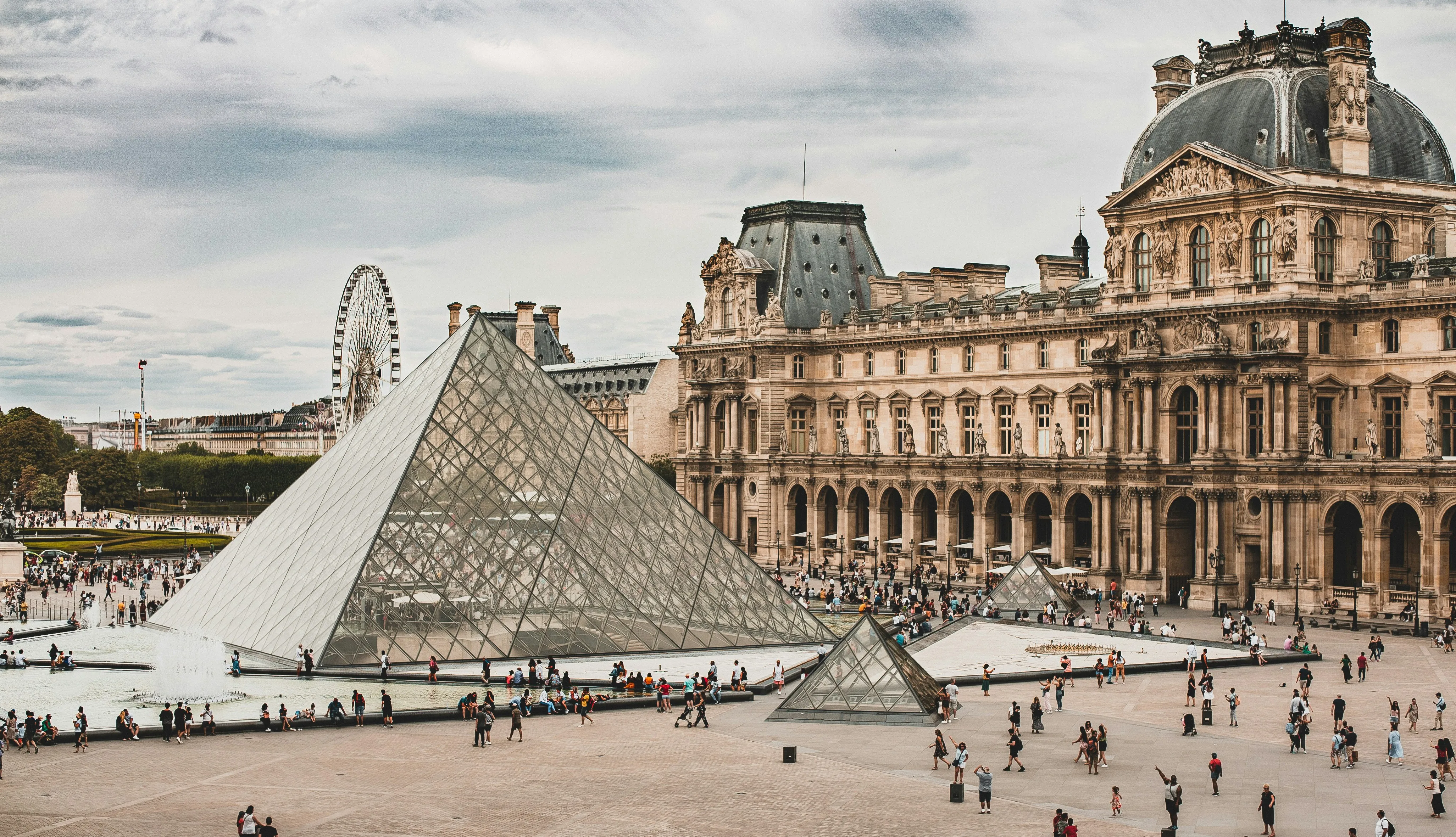Louvre — Paris